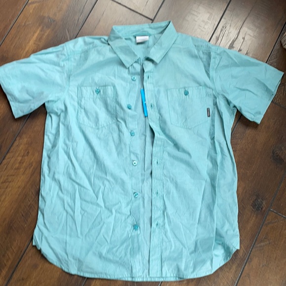 Men’s Columbia button down shirt with tags still on it - Picture 1 of 5